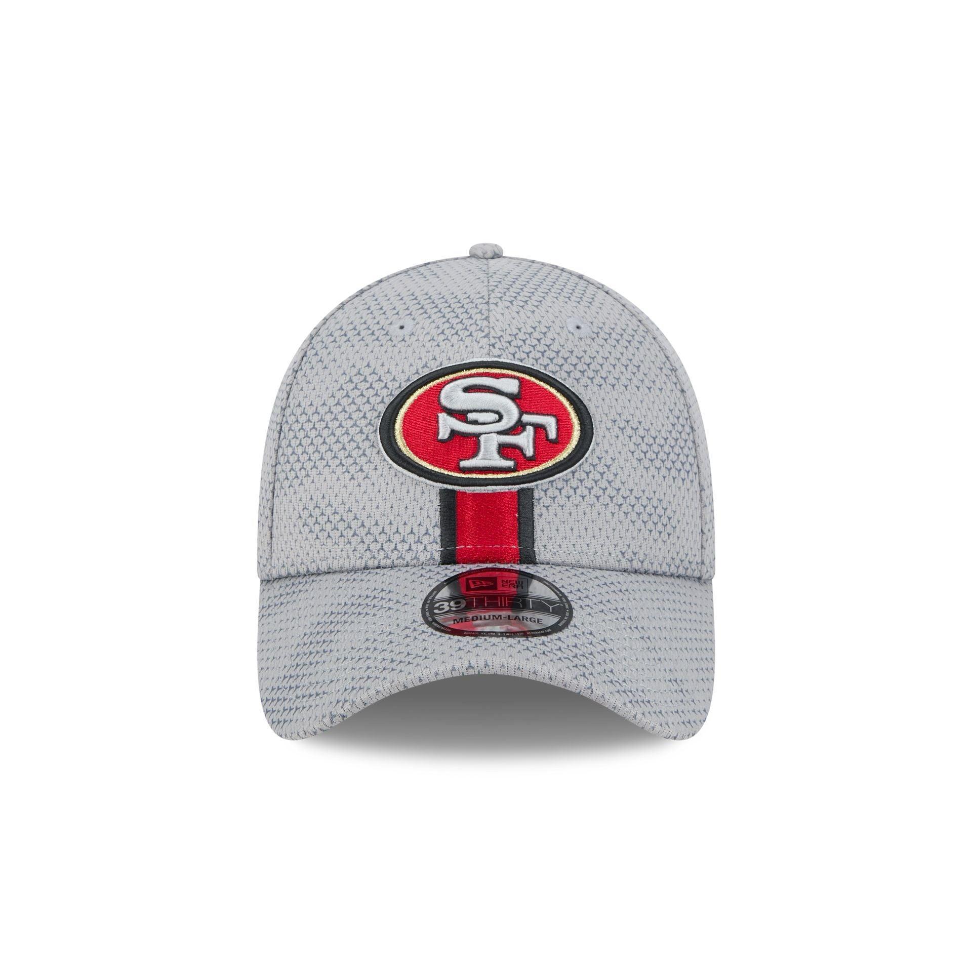 San Francisco 49ers 2024 Sideline Gray 39THIRTY Stretch Fit Hat Male Product Image