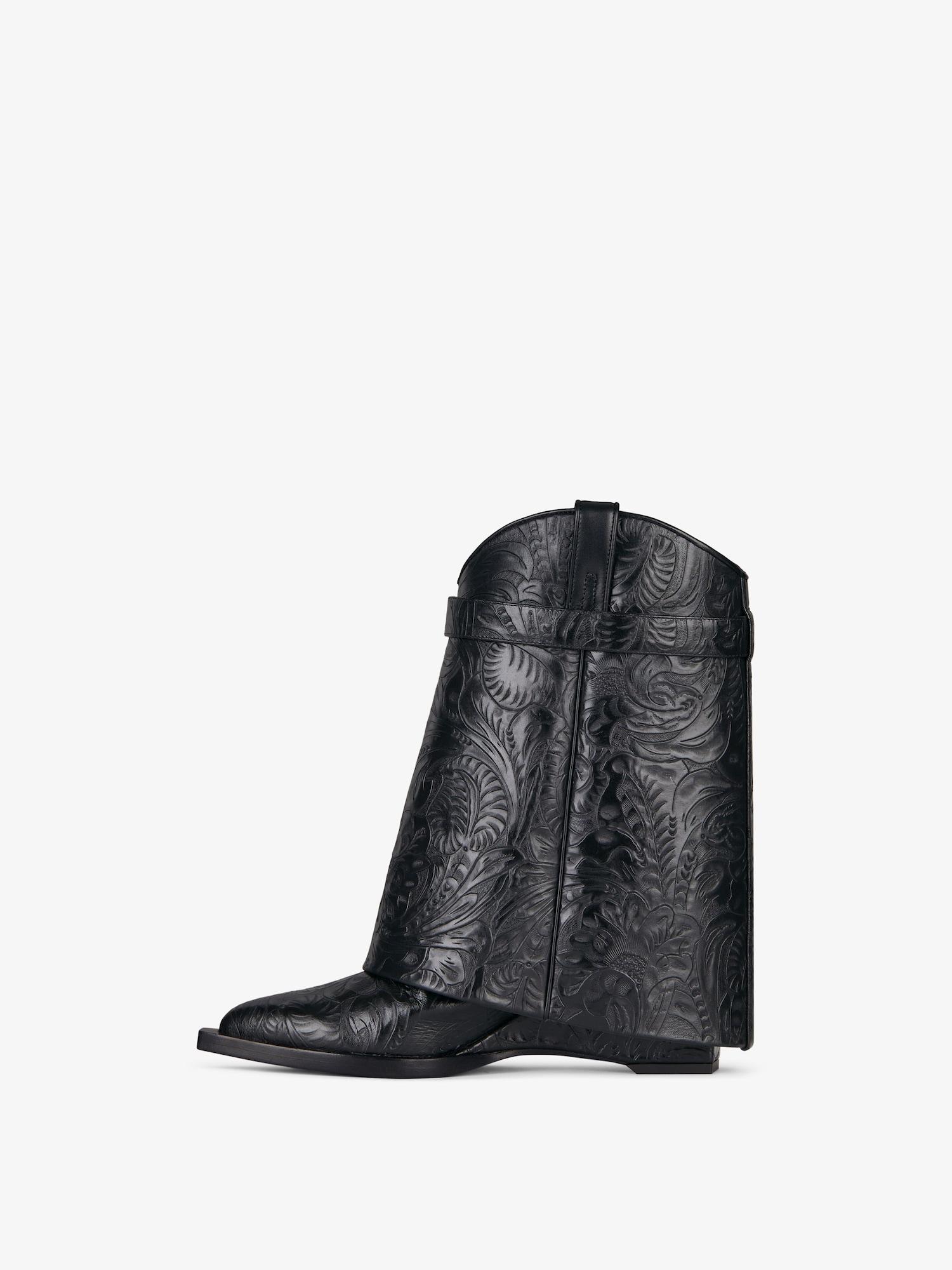 Shark Lock Cowboy ankle boots in western leather Product Image