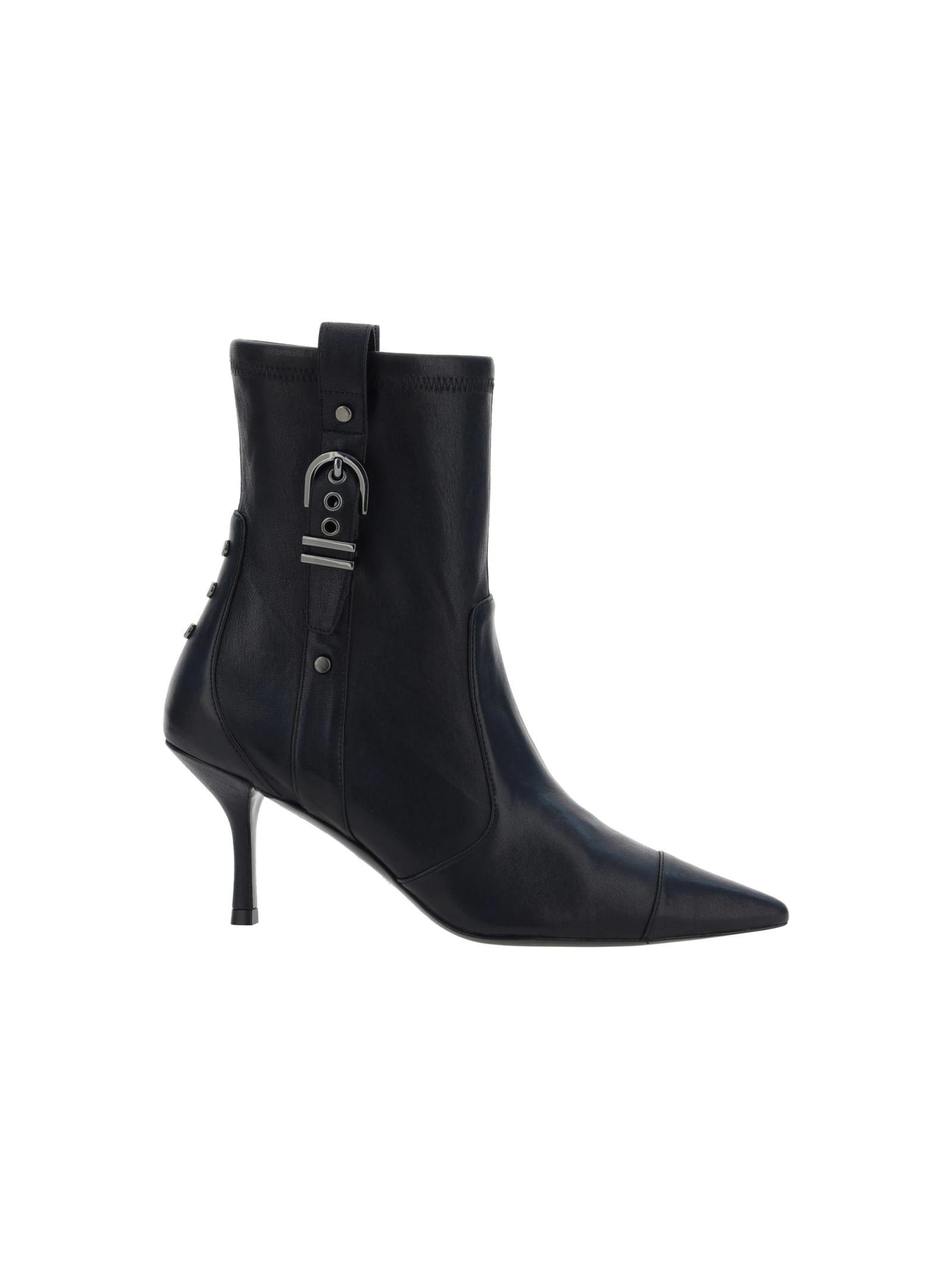 STUART WEITZMAN Stuart Ankle Boots In Black Product Image