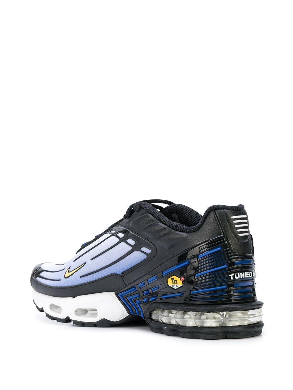 Air Max Plus 3 Low-top Trainers In Black Product Image