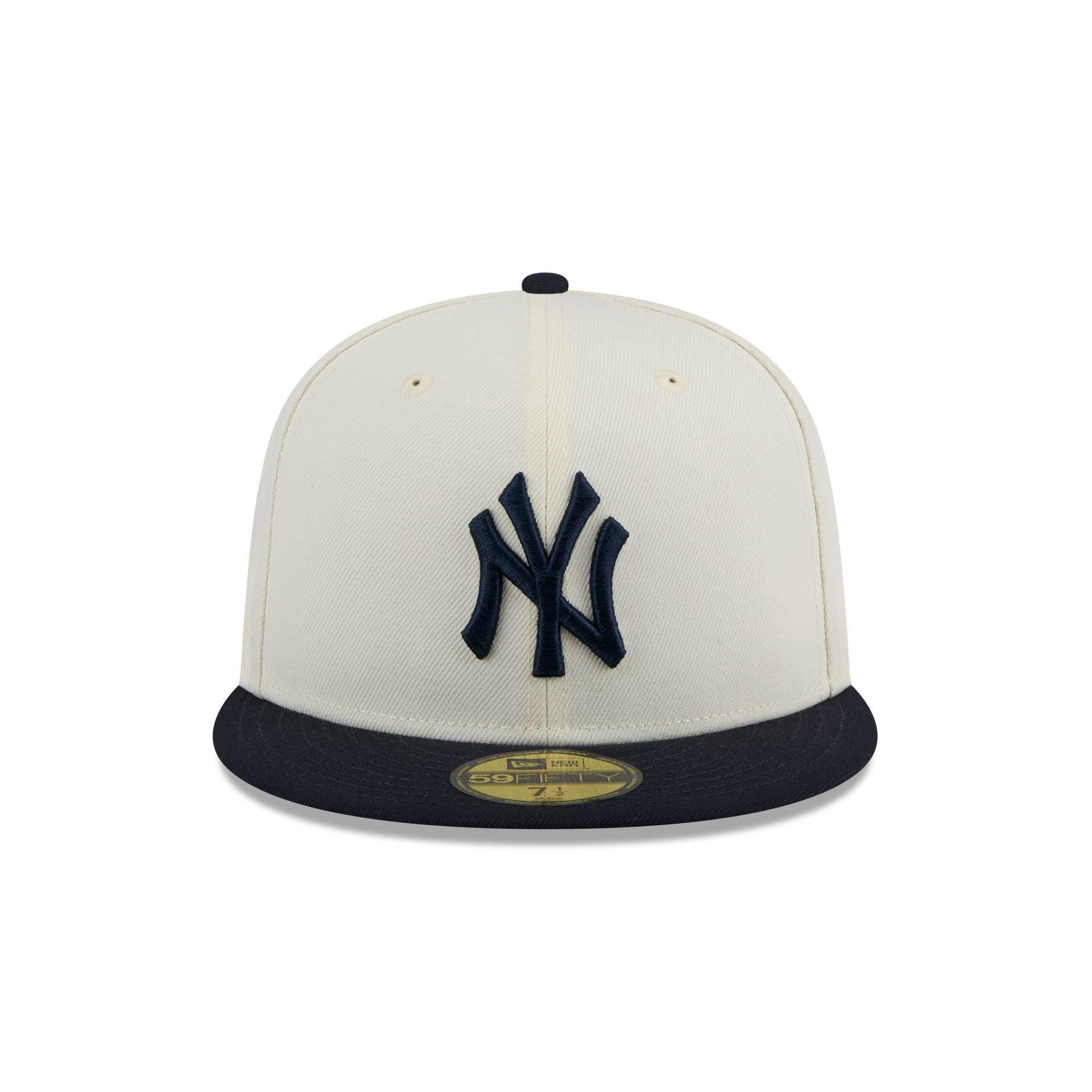 New York Yankees Chrome 59FIFTY Fitted Hat Male Product Image