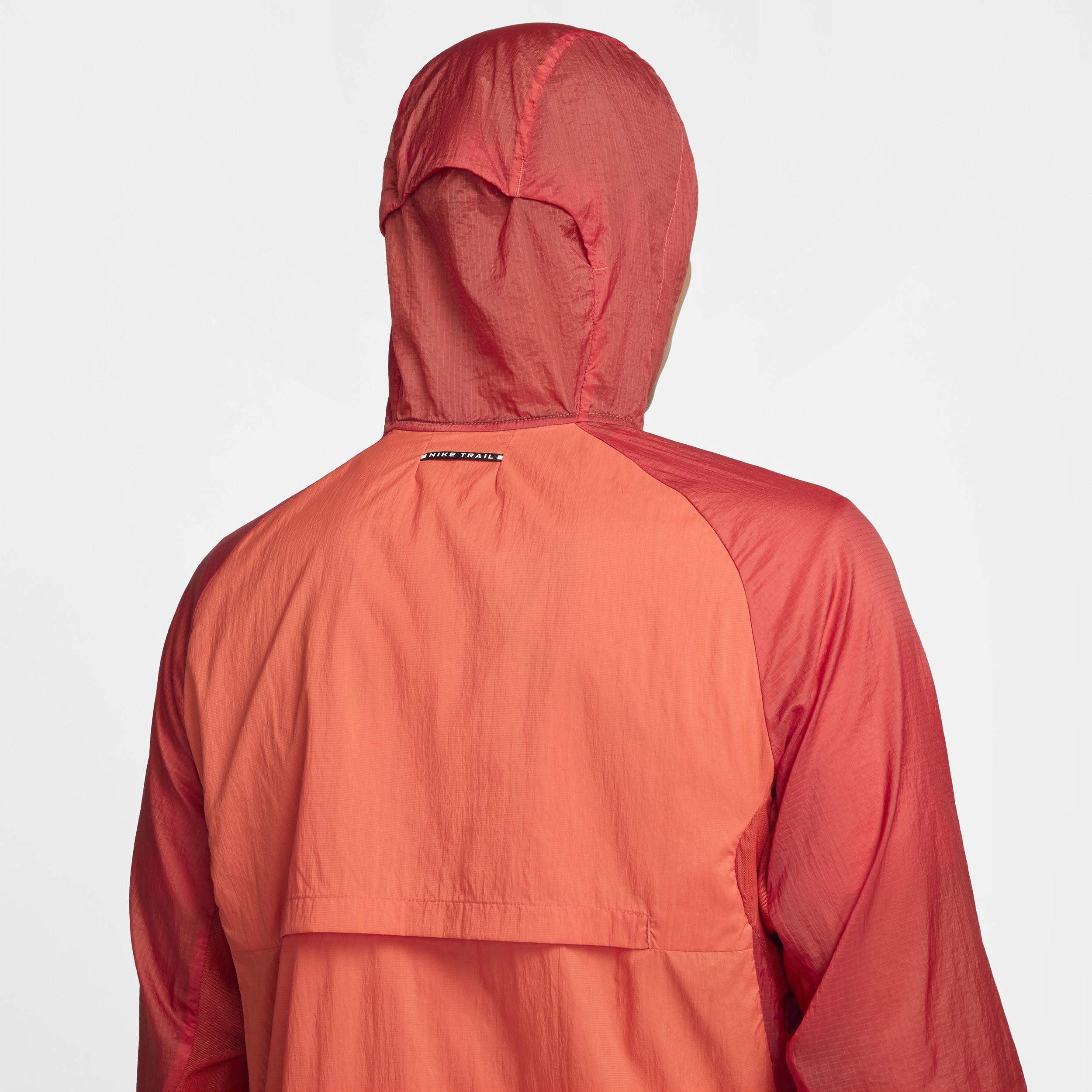 Nike Men's Trail Aireez Running Jacket Product Image