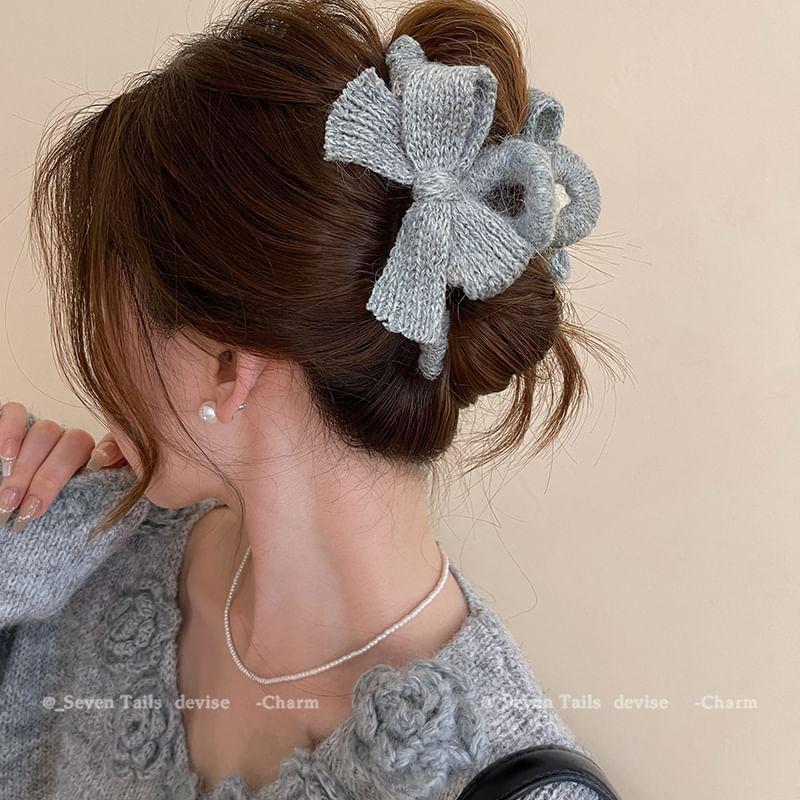 Bow Knit Acrylic Hair Claw Clip Product Image