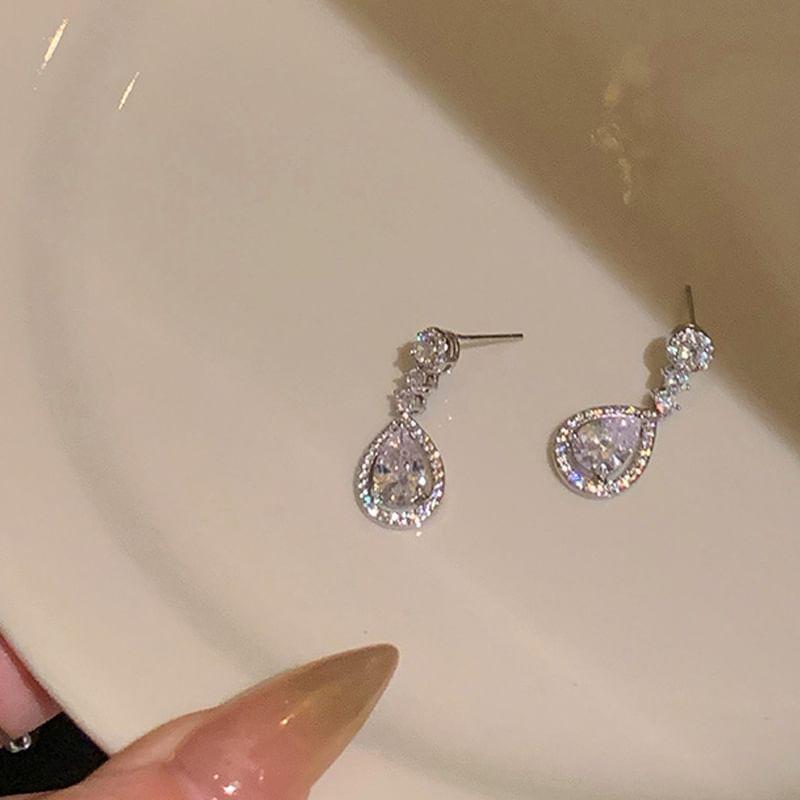 Water Drop Rhinestone Dangle Earrings Product Image