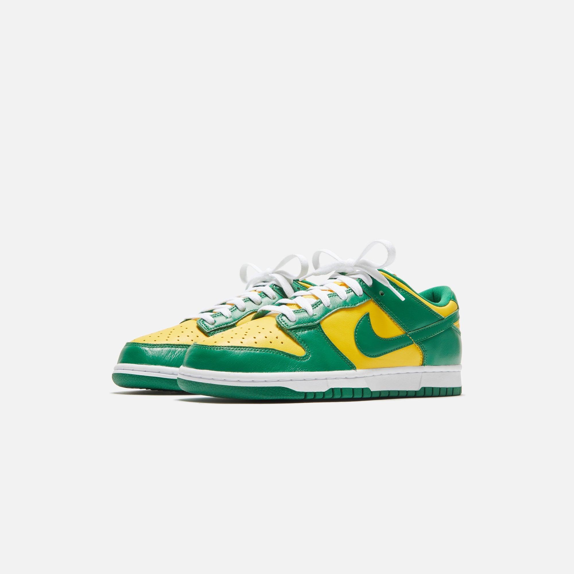 Nike Dunk Low SP - Varsity Maize / Pine Green / White Male Product Image