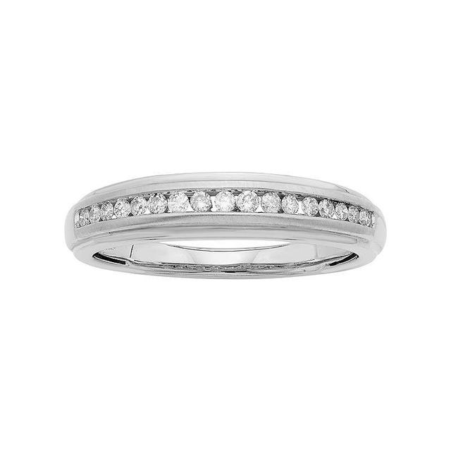 The Regal Collection Mens 14k Gold IGL Certified 1/4 Carat T.W. Diamond Wedding Band White Product Image