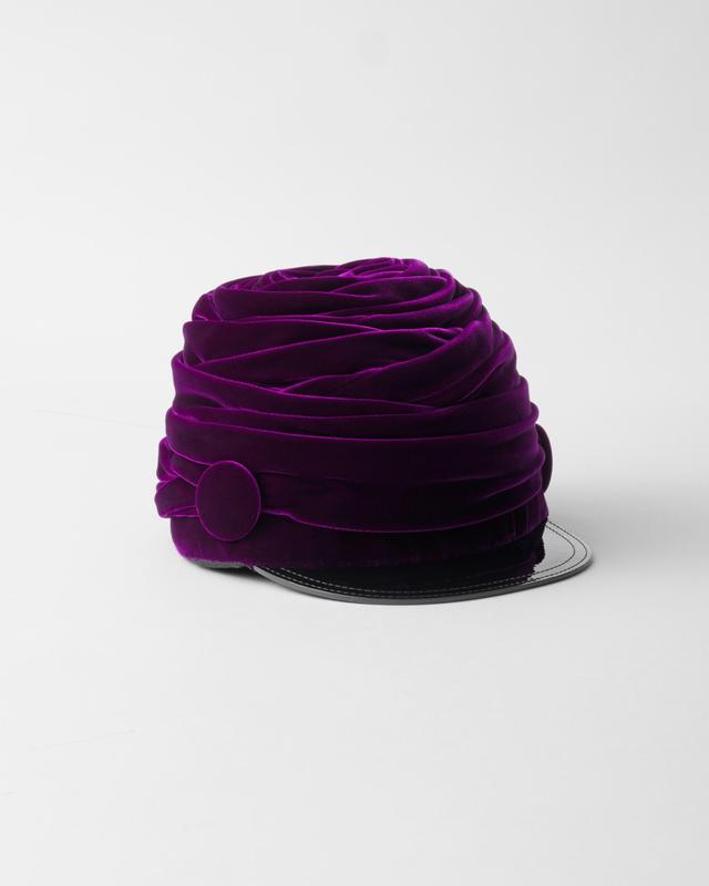 Velvet hat Product Image