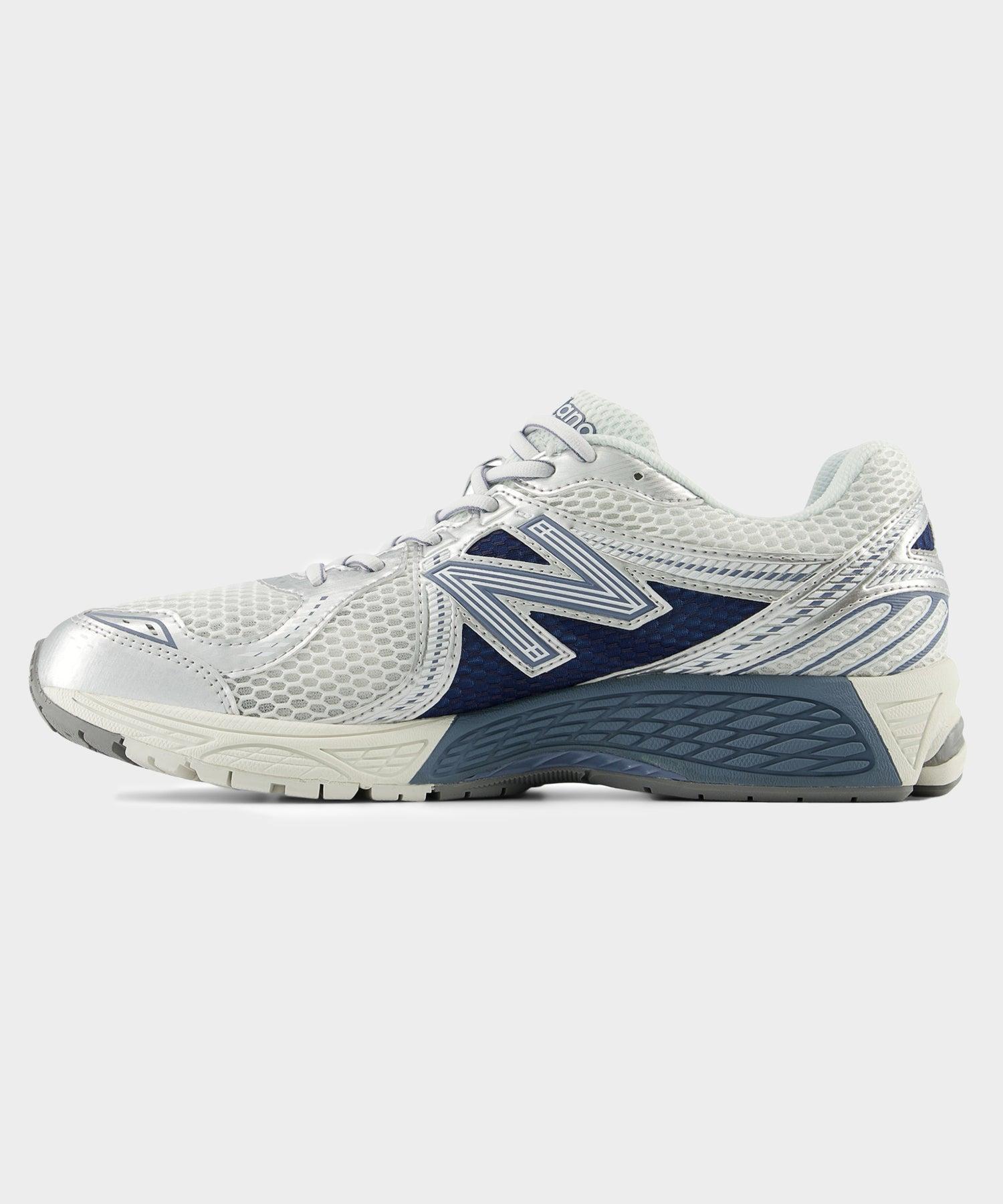 New Balance 860v2 in Arctic Grey Product Image