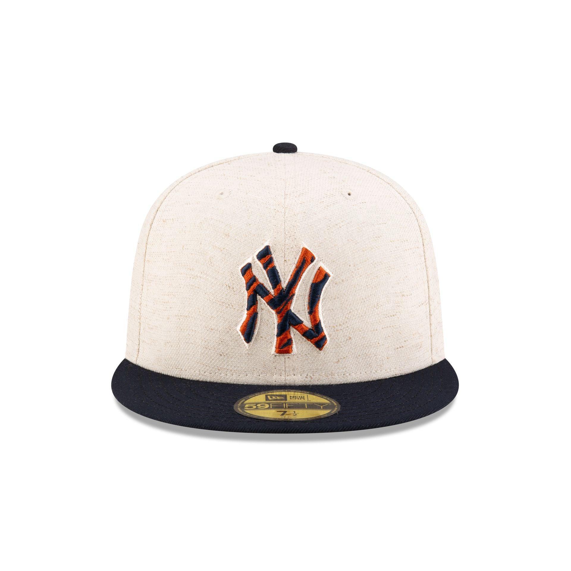 Just Caps Animal Fill New York Yankees 59FIFTY Fitted Hat Male Product Image