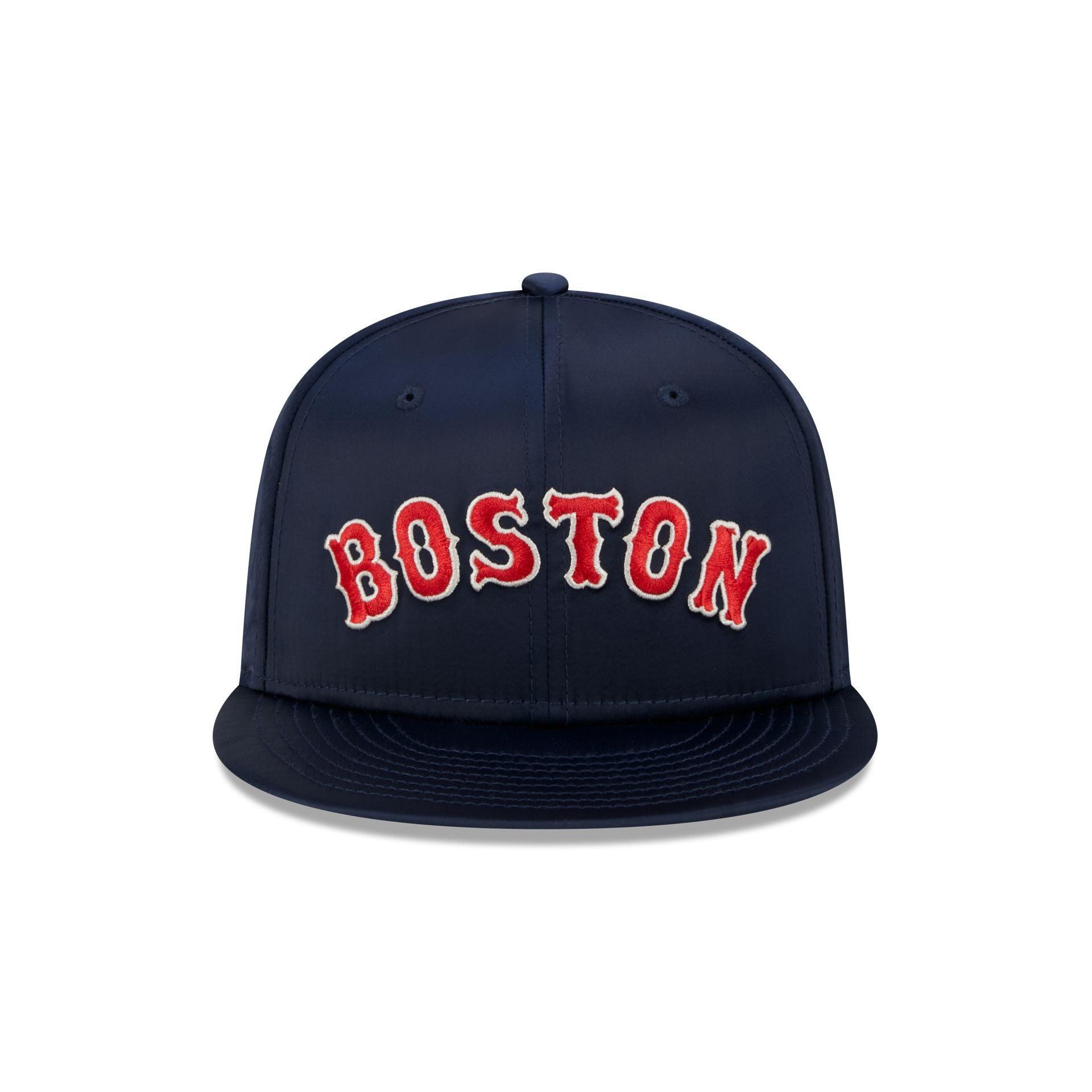 Boston Red Sox Satin Script 9FIFTY Snapback Hat Male Product Image