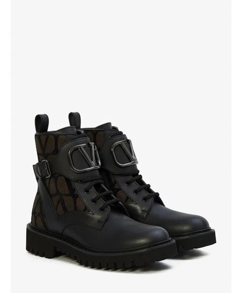 VALENTINO GARAVANI Vlogo Signature Ankle Boots In Black Product Image