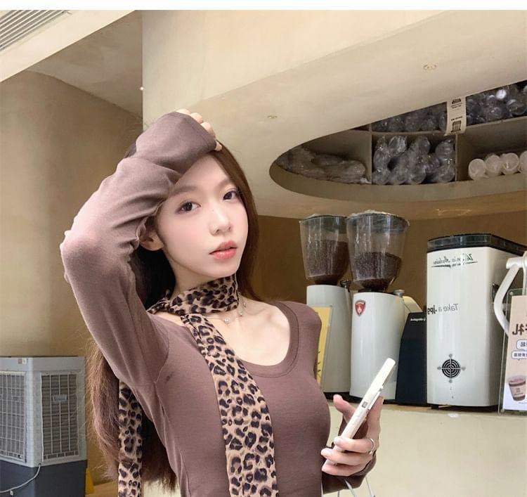 Long Sleeve Scoop Neck Plain Cropped Top with Scarf Product Image