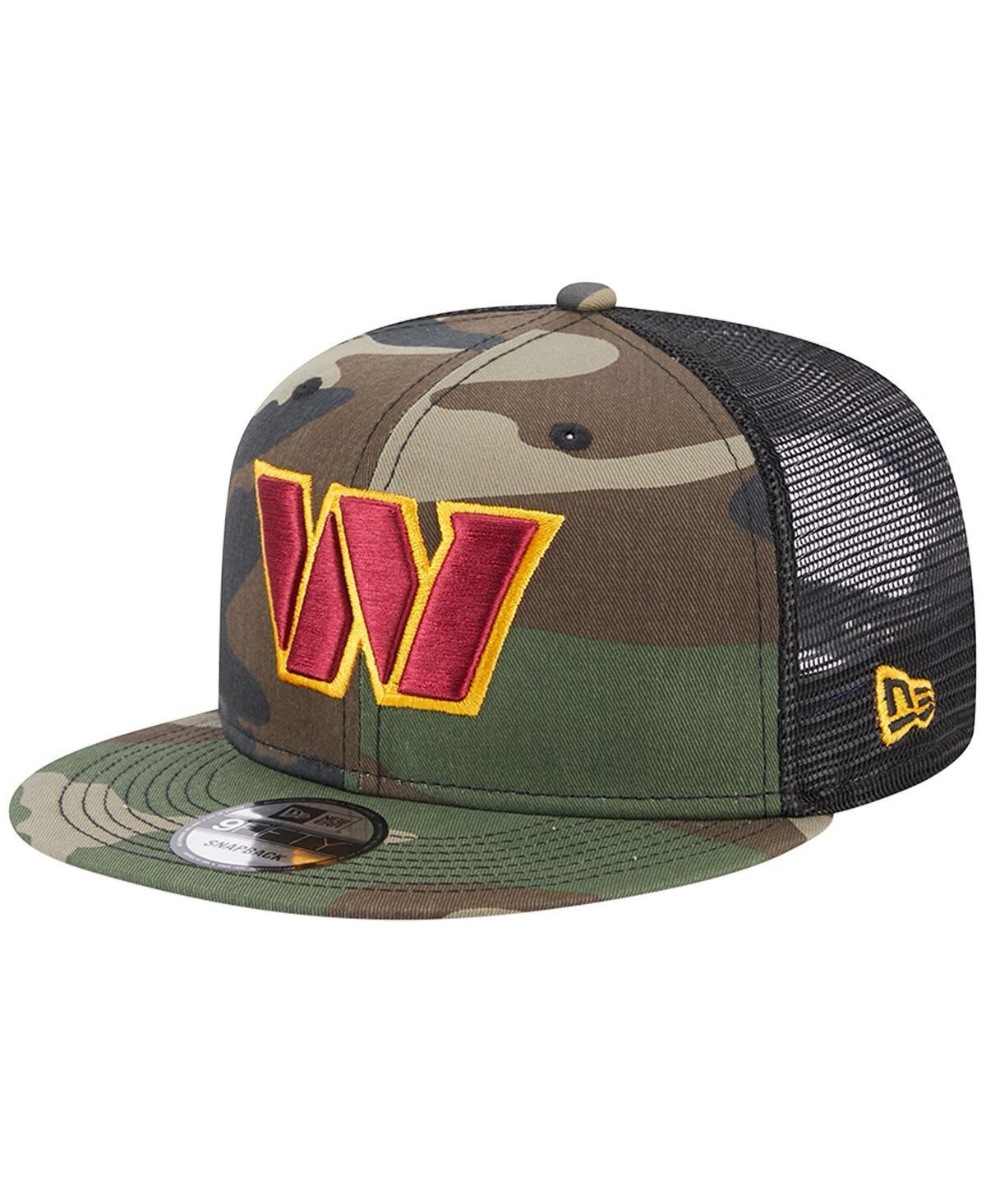 Mens New Era Camo Washington Commanders Classic Trucker 9FIFTY Snapback Hat Product Image