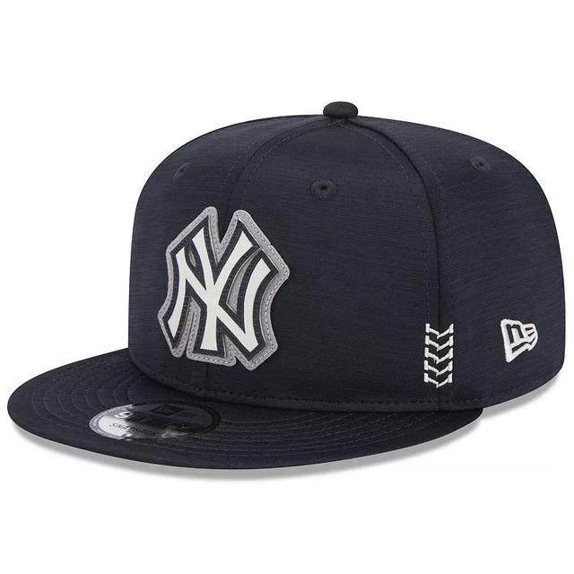 Mens New Era Navy New York Yankees 2024 Clubhouse 9FIFTY Snapback Hat Product Image