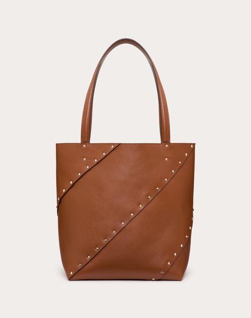 VALENTINO GARAVANI VALENTINO GARAVANI ROCKSTUD WISPY SHOPPING BAG IN CALFSKIN  Product Image