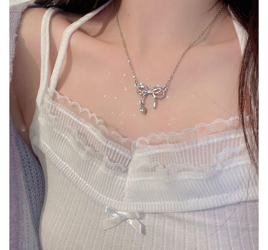 Bow Rhinestone Pendant Alloy Necklace Product Image