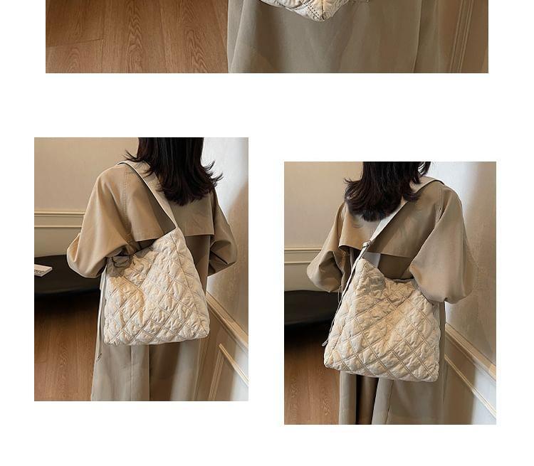 Quilted Crossbody Bag Product Image