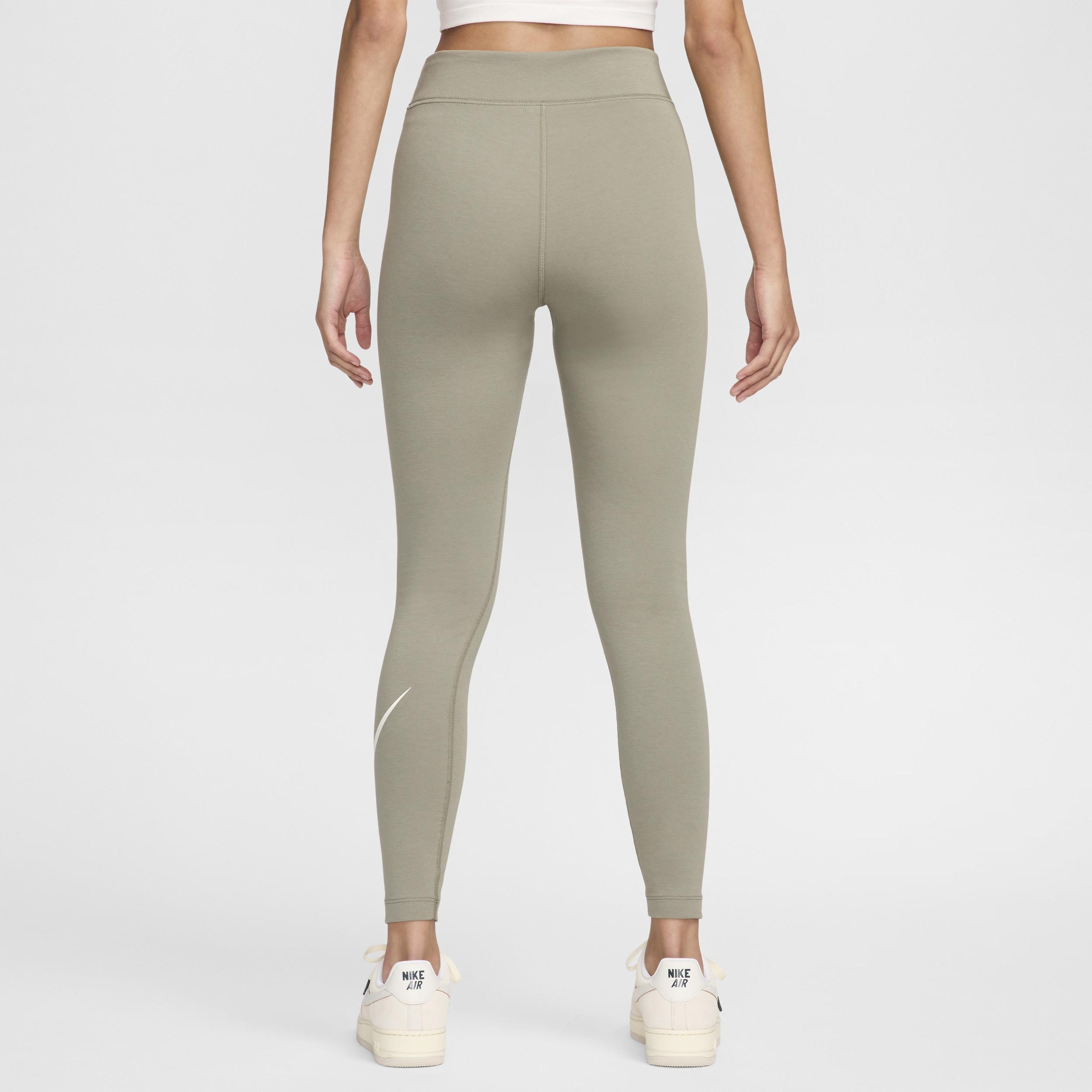 Women's Nike Sportswear Classics High-Waisted Graphic Leggings Product Image