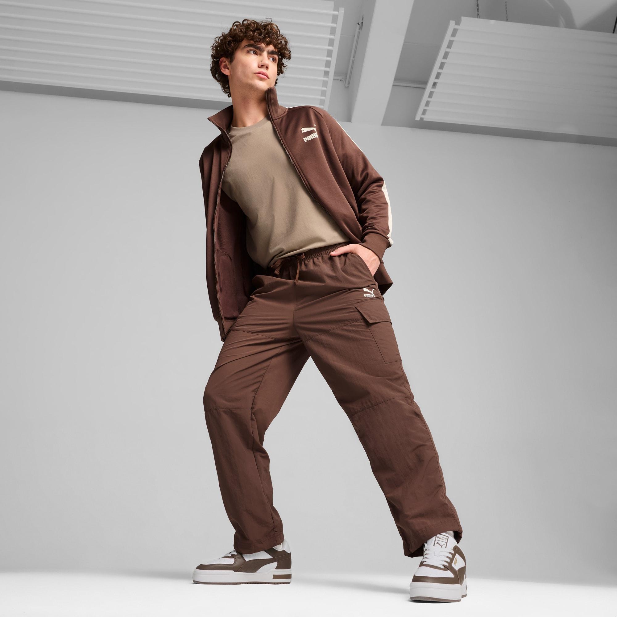 CLASSICS Men's Cargo Pants Product Image