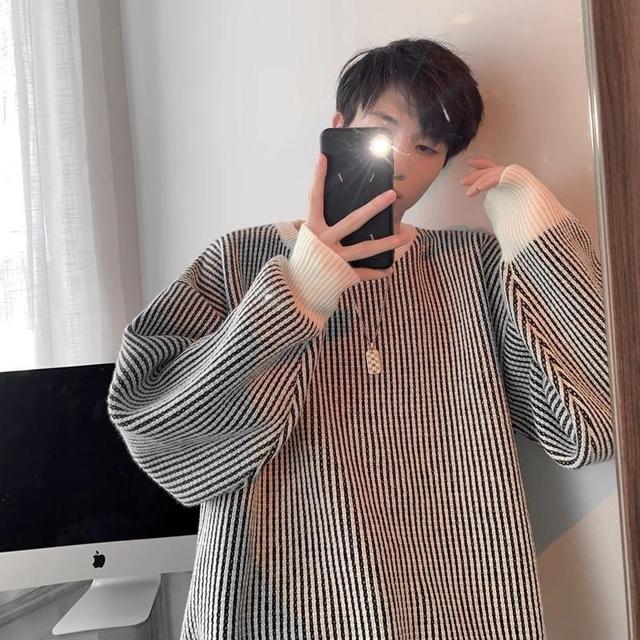 Crew Neck Striped Sweater Product Image