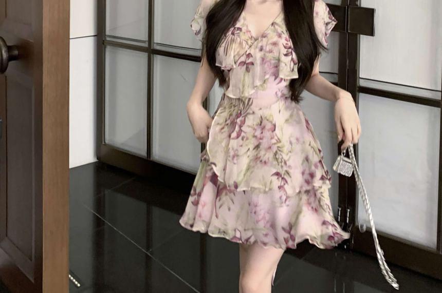 Short-Sleeve V-Neck Floral Mini A-Line Dress Product Image