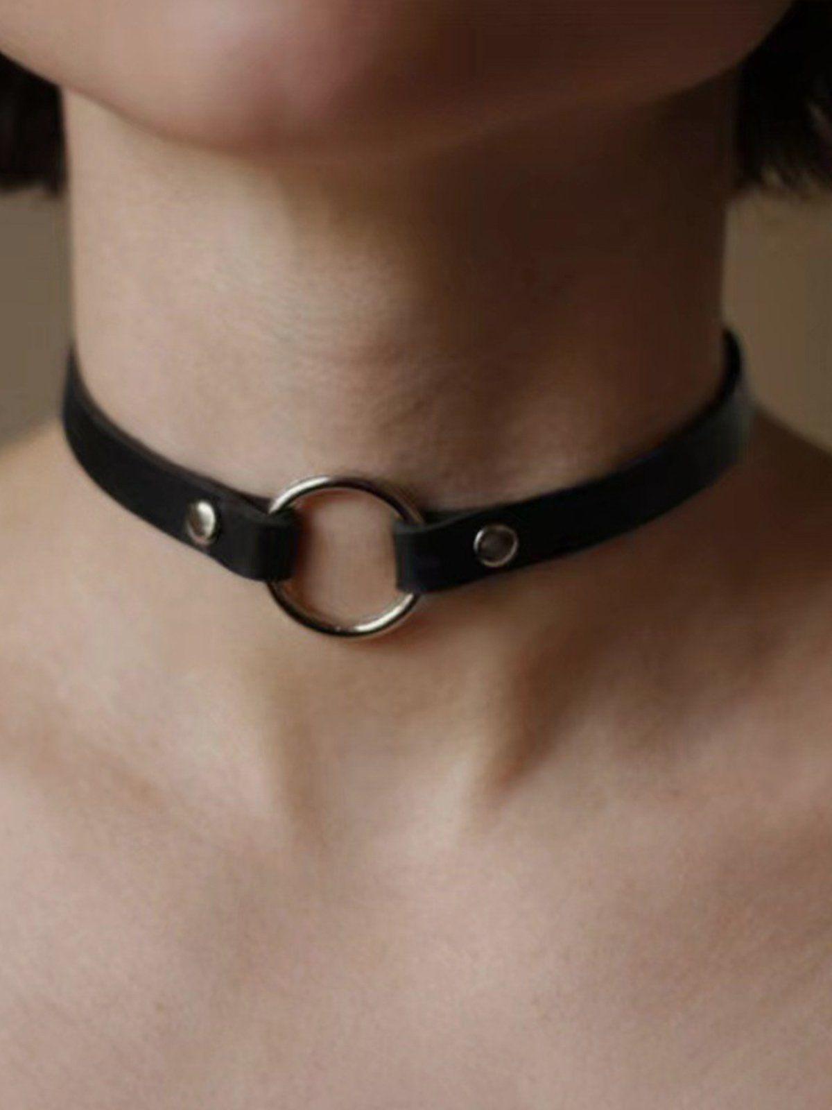 Simple Heart Leather Choker Product Image