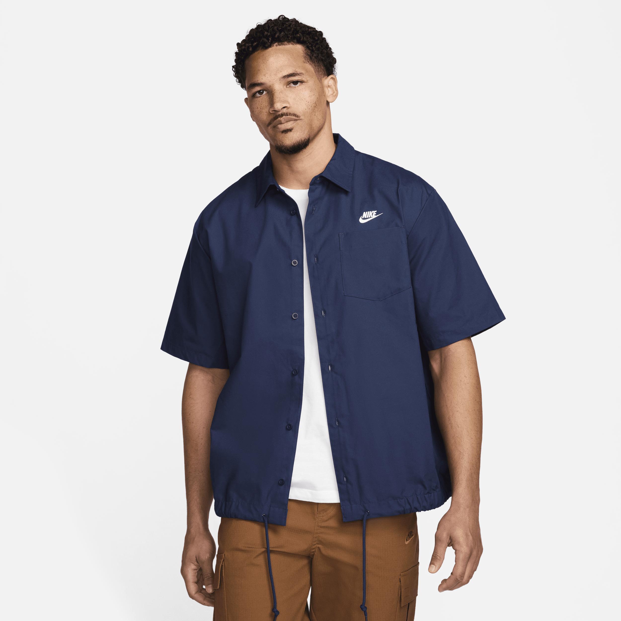 Nike Men's Club Short-Sleeve Oxford Button-Up Shirt Product Image