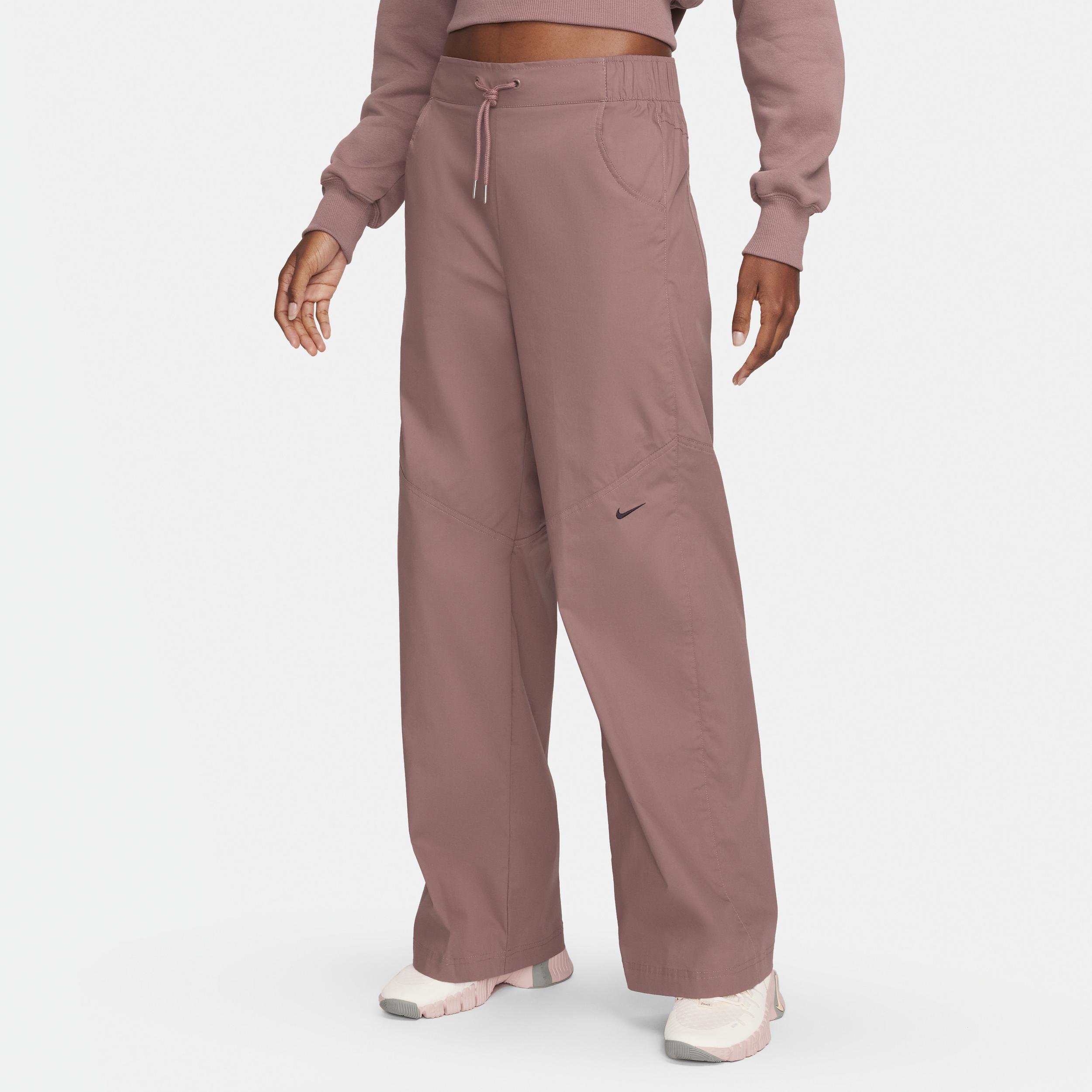 Women's Nike Sportswear Essentials Woven High-Rise Pants Product Image