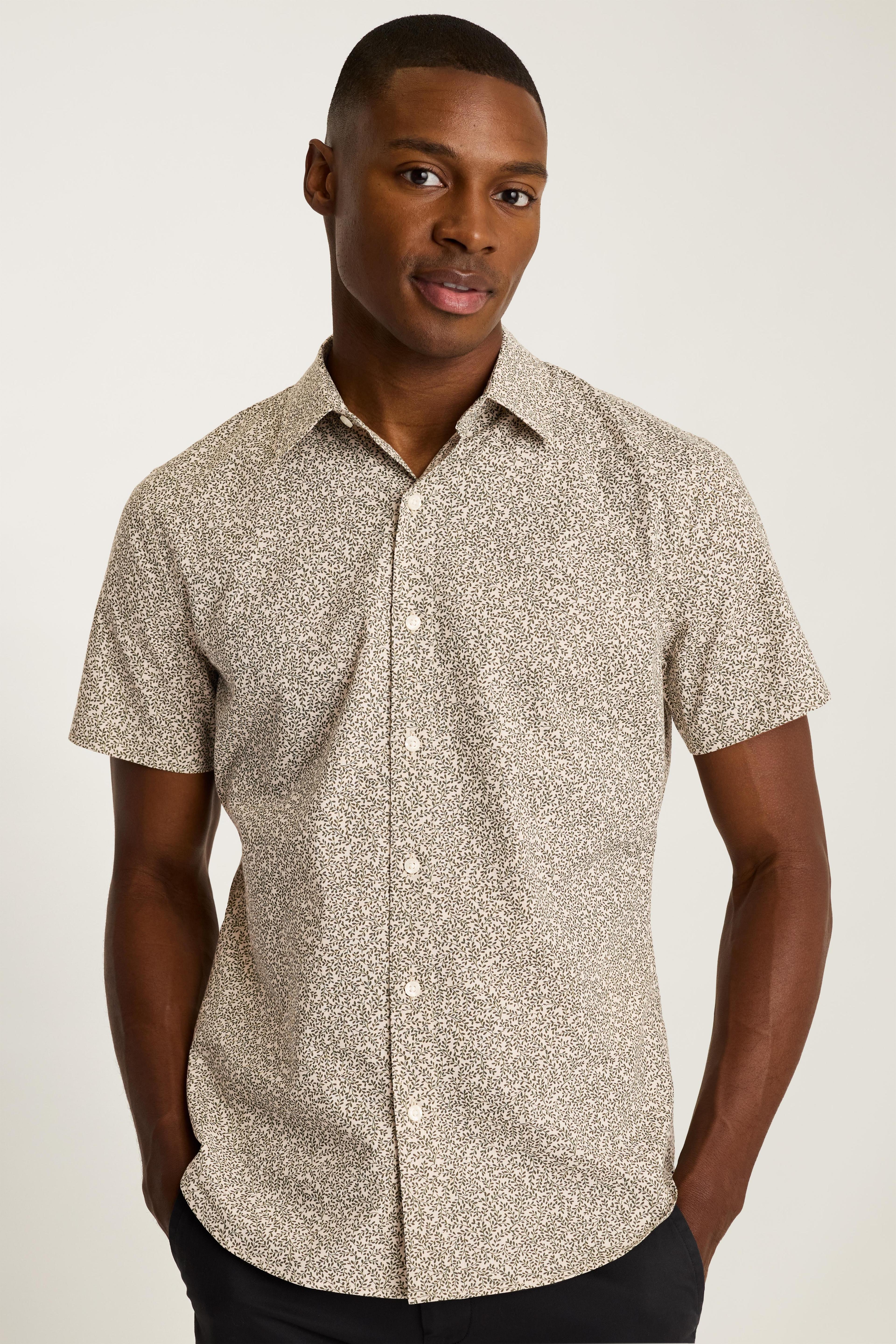 Riviera Short Sleeve Shirt Product Image