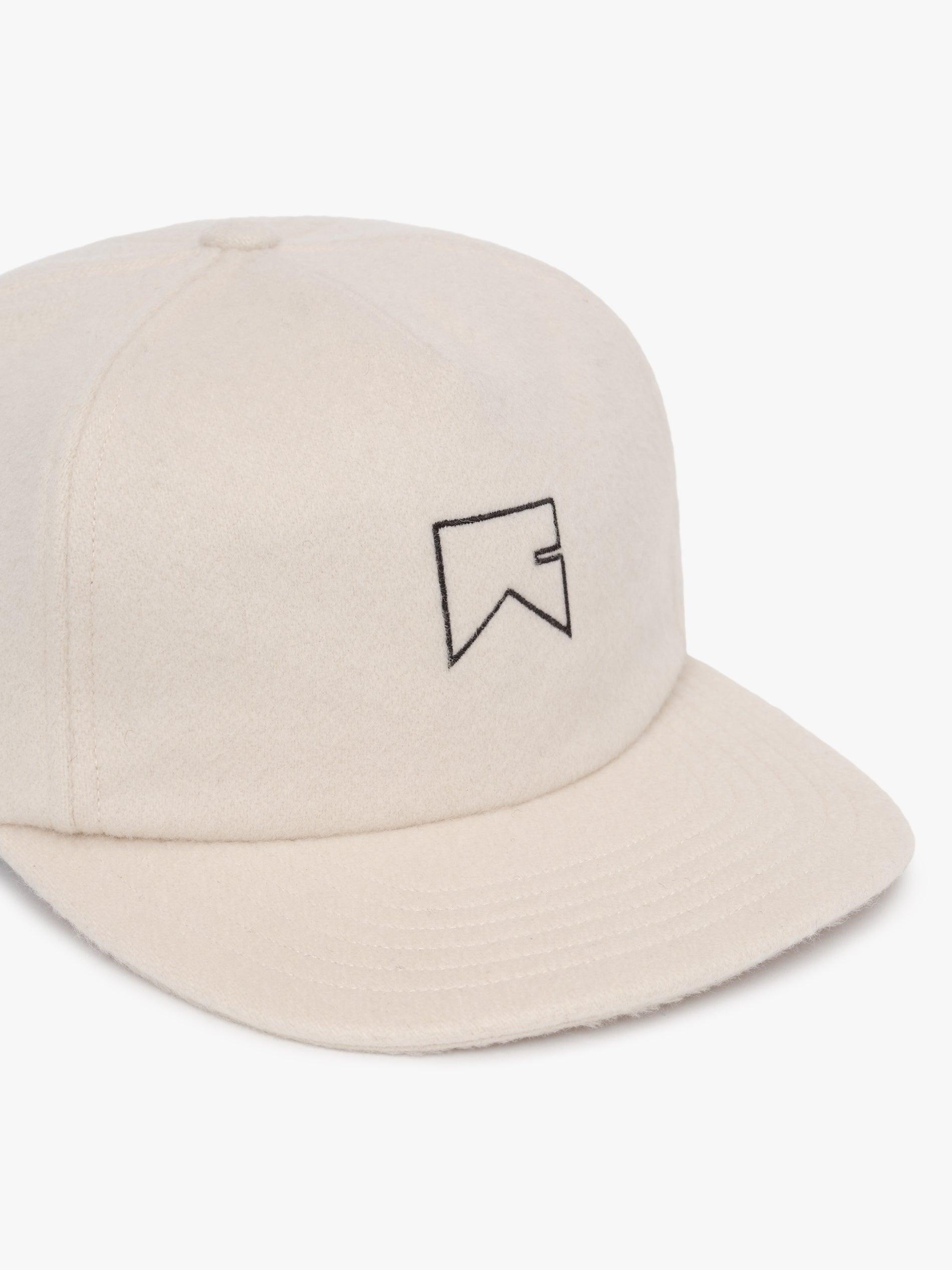 CASHMERE CHEVRON LOGO HAT Female Product Image