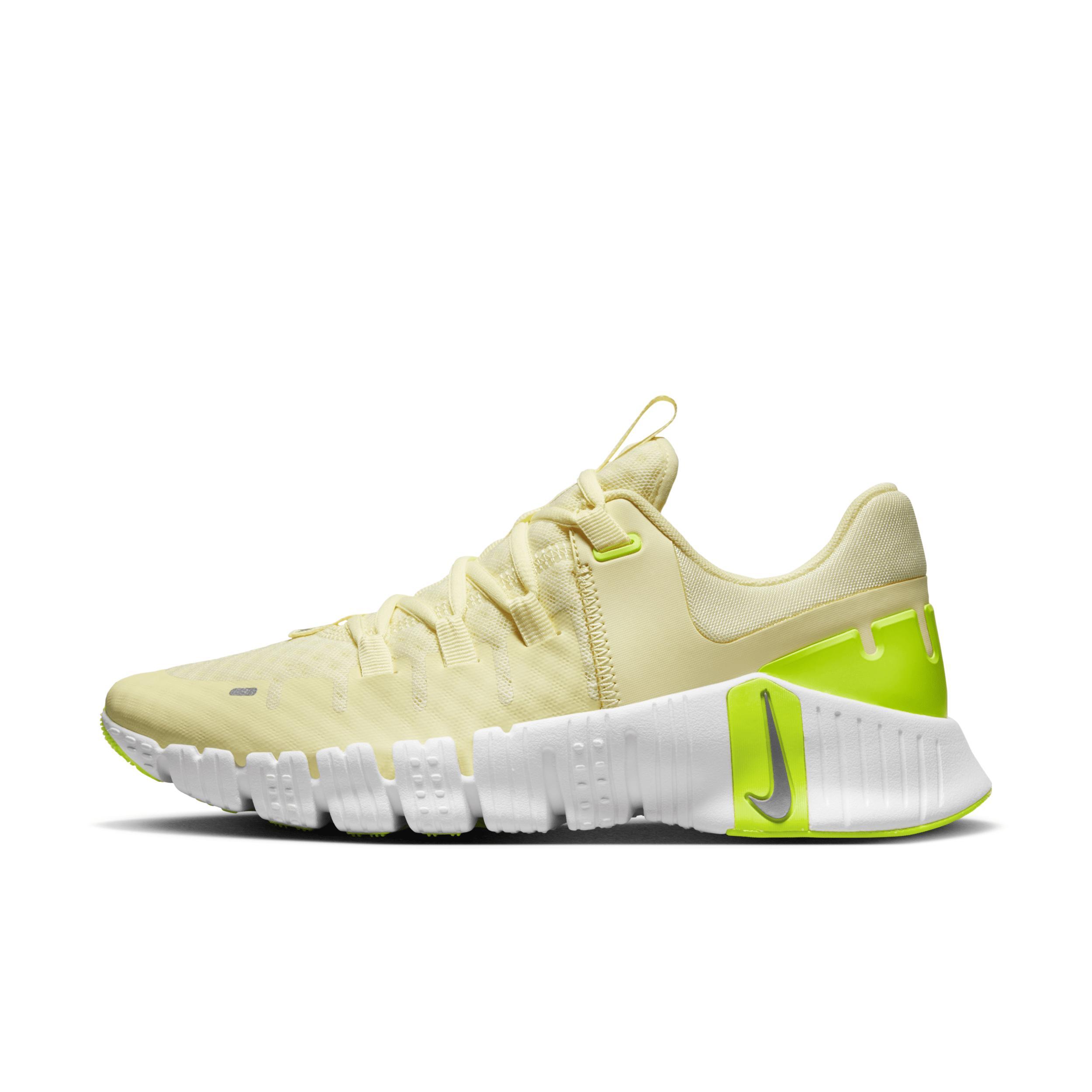 Nike Women's Free Metcon 5 Workout Shoes Product Image