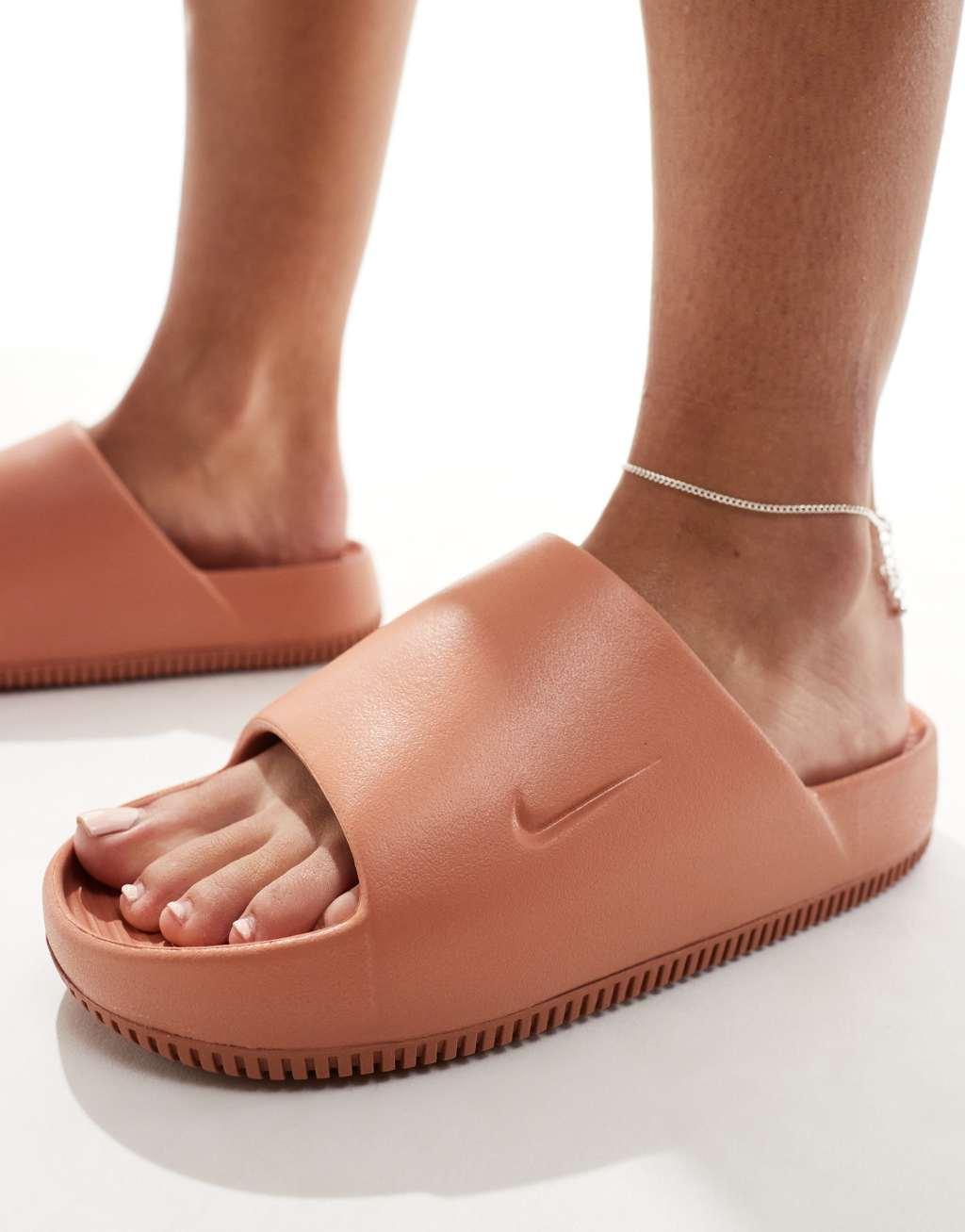 Nike Calm slides in brown Product Image