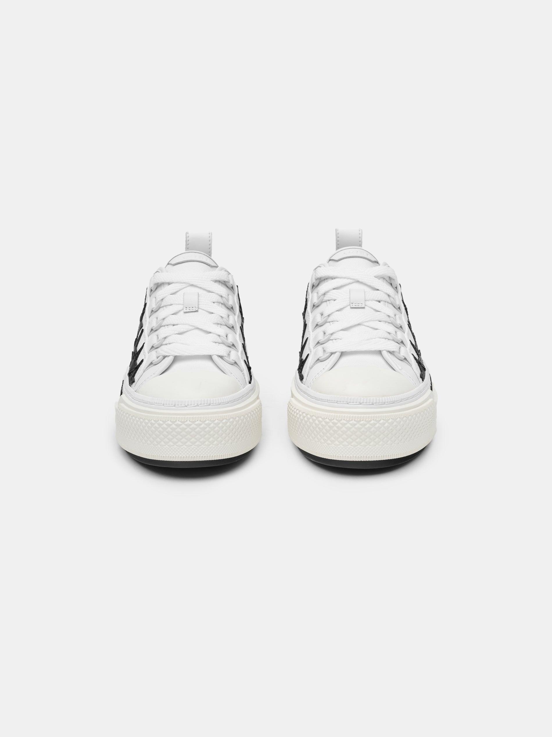 WOMEN- WOMEN'S STARS COURT LOW - WHITE/BLACK Female Product Image