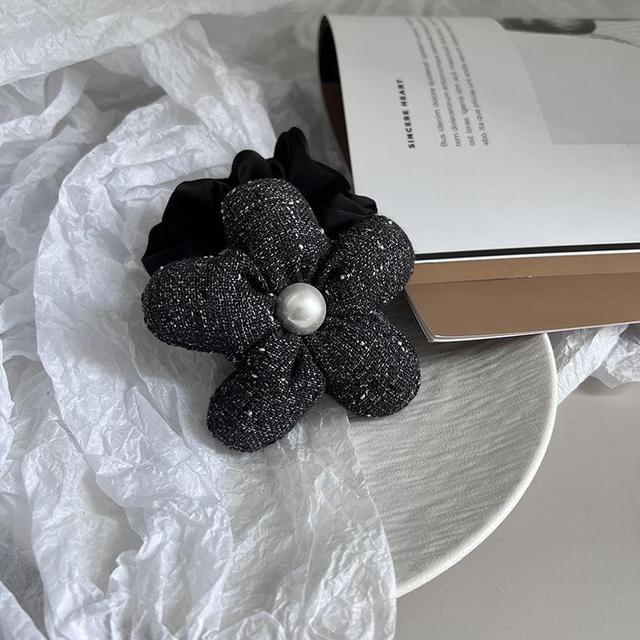 Floral Faux Pearl Fabric Scrunchie Product Image