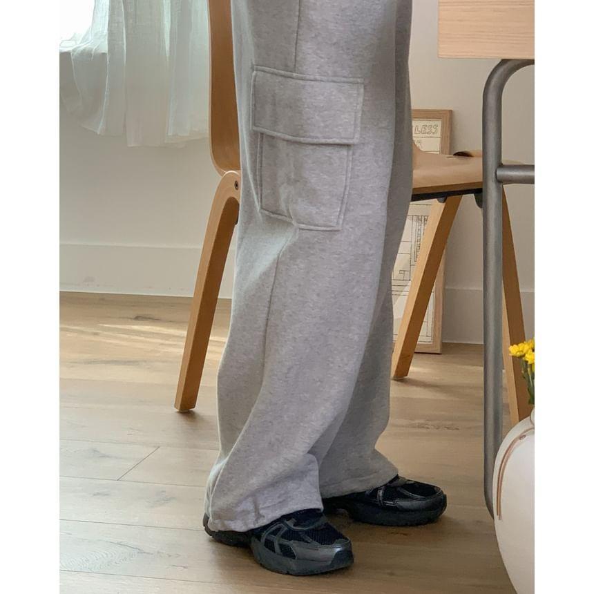 Drawstring Waist Plain Fleece-Lined Wide Leg Cargo Sweatpants Product Image