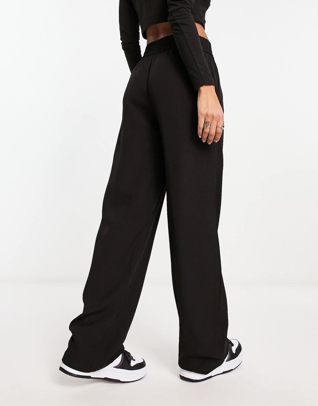 Only light weight pintuck wide leg pants in black  Product Image