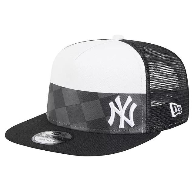 Mens New Era New York Yankees Checkmate Trucker 9FIFTY Snapback Hat Product Image