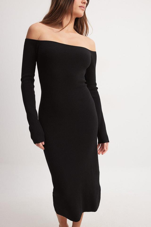 Offshoulder Knitted Midi Dress Product Image