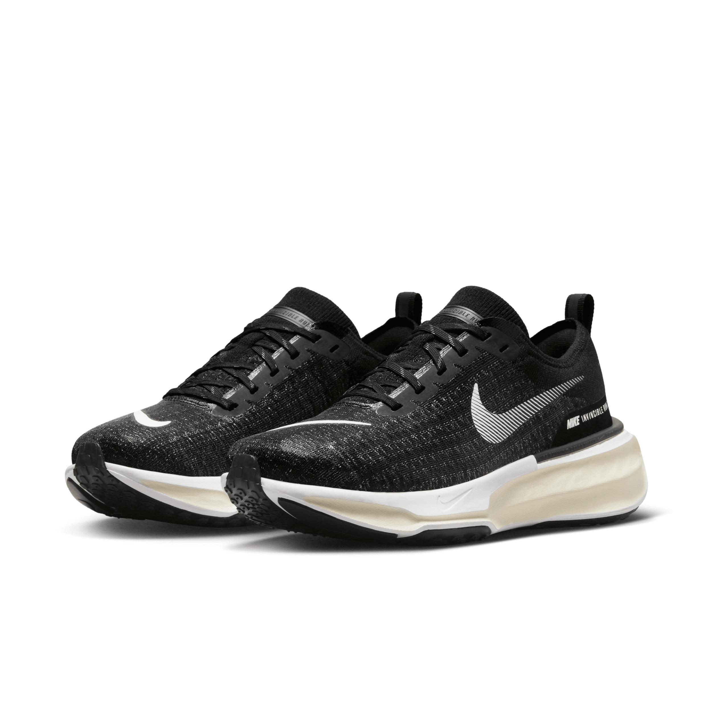 Nike Men's Invincible 3 Road Running Shoes (Extra Wide) Product Image