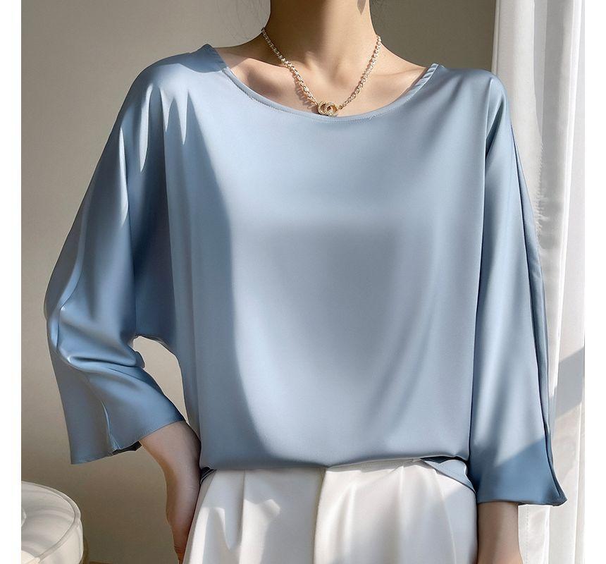 3/4-Sleeve Crew Neck Plain Blouse Product Image