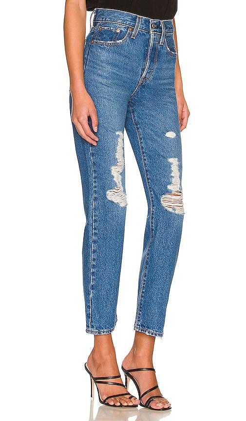 LEVI'S Wedgie Straight in Blue. Size 26. Product Image