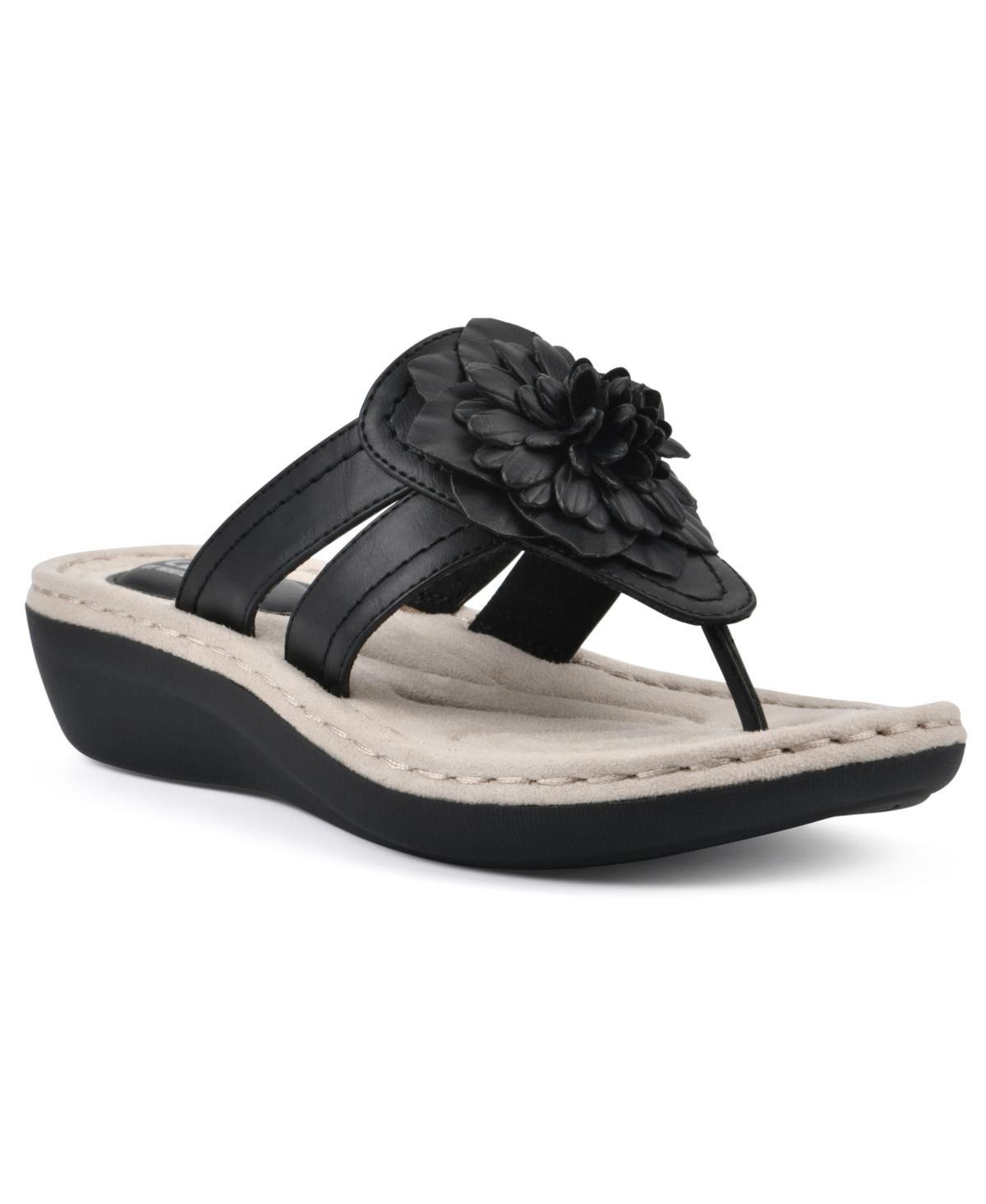 Cliffs by White Mountain Womens Cassia Thong Sandal Product Image