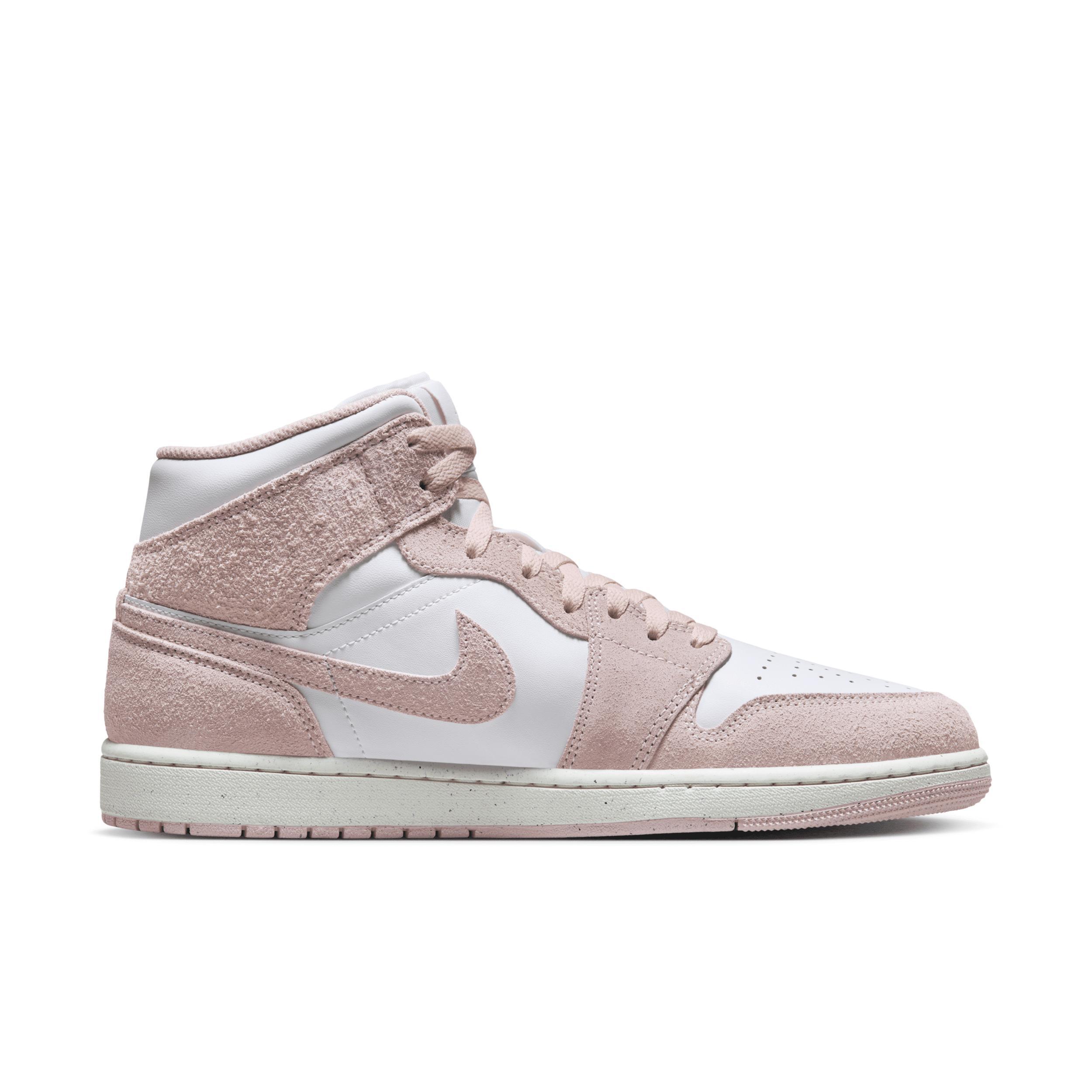 Men's Air Jordan 1 Mid SE Shoes Product Image