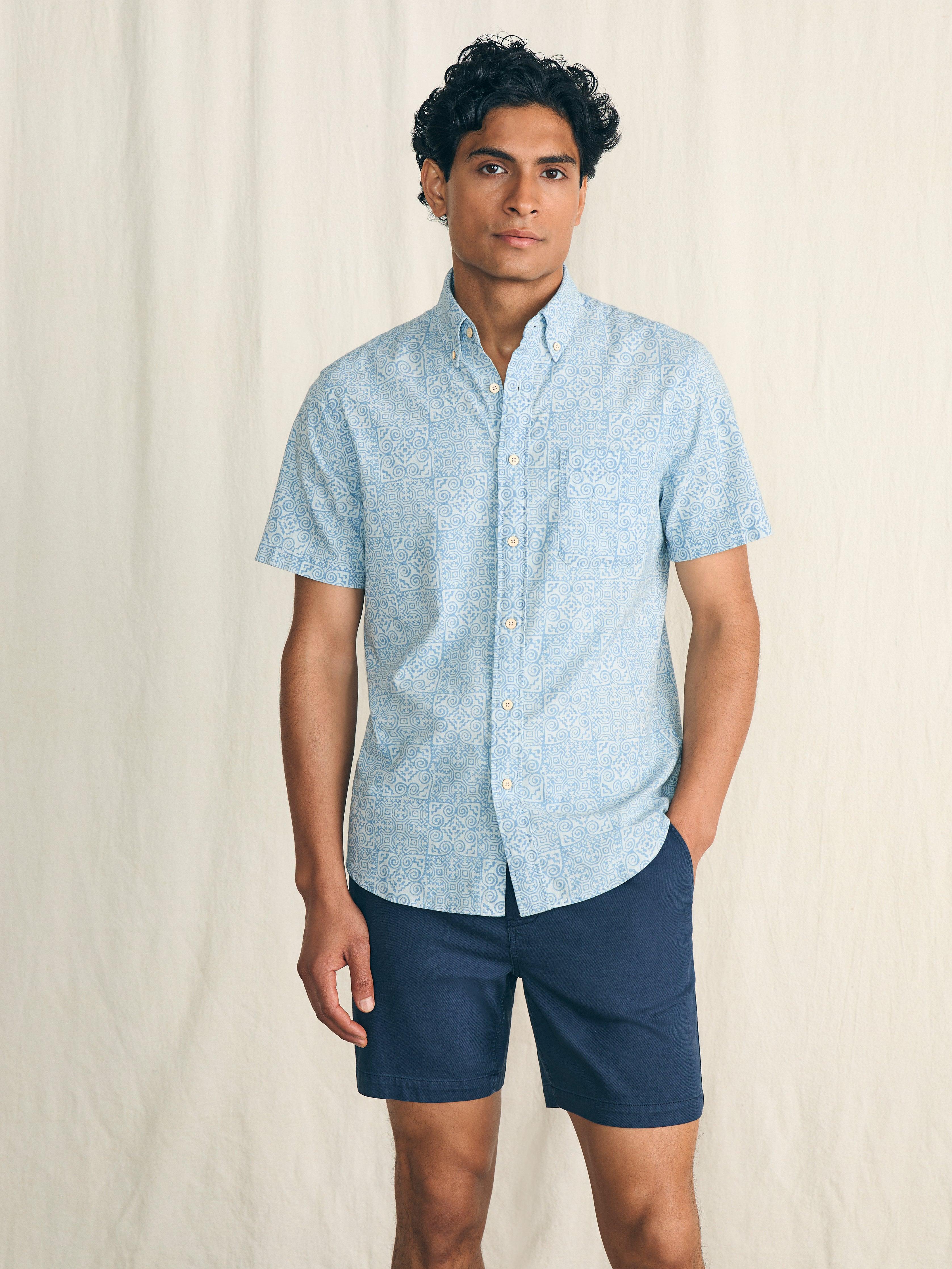 Short-Sleeve Stretch Playa Shirt (Tall) - South Pacific Geo Male Product Image