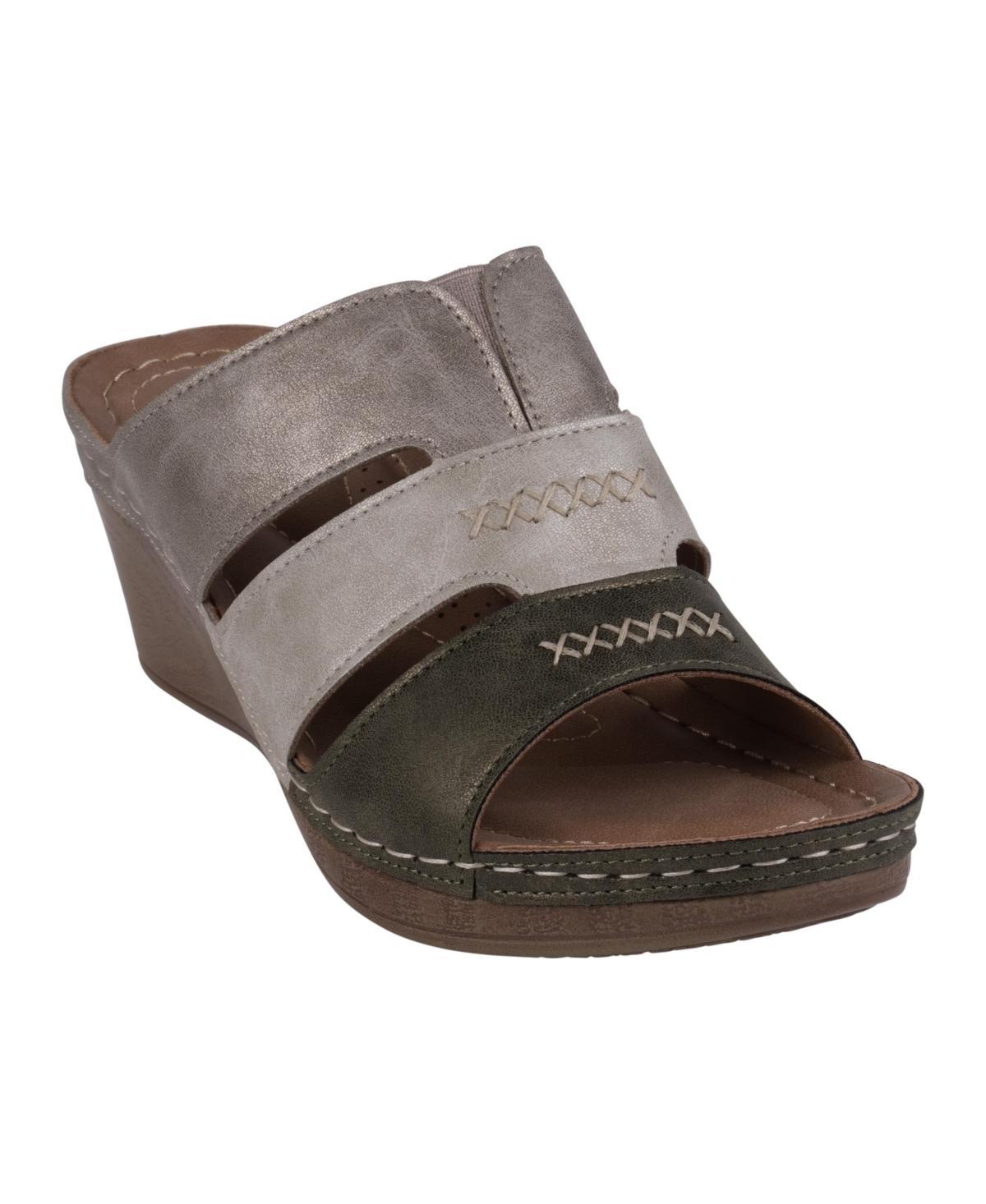 Gc Shoes Womens Delores Triple Band Wedge Sandals Product Image