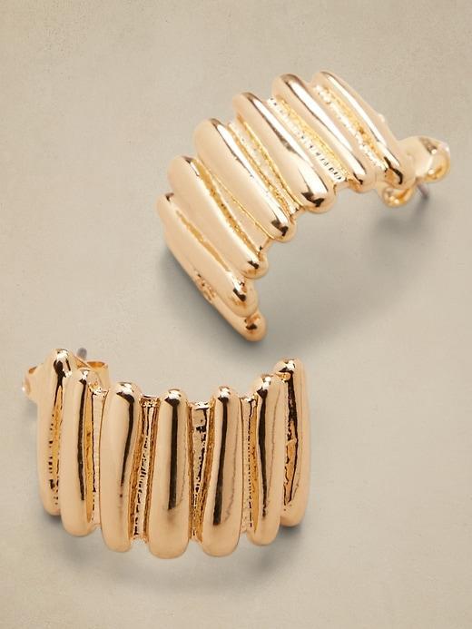 Bar Curve Earrings Product Image