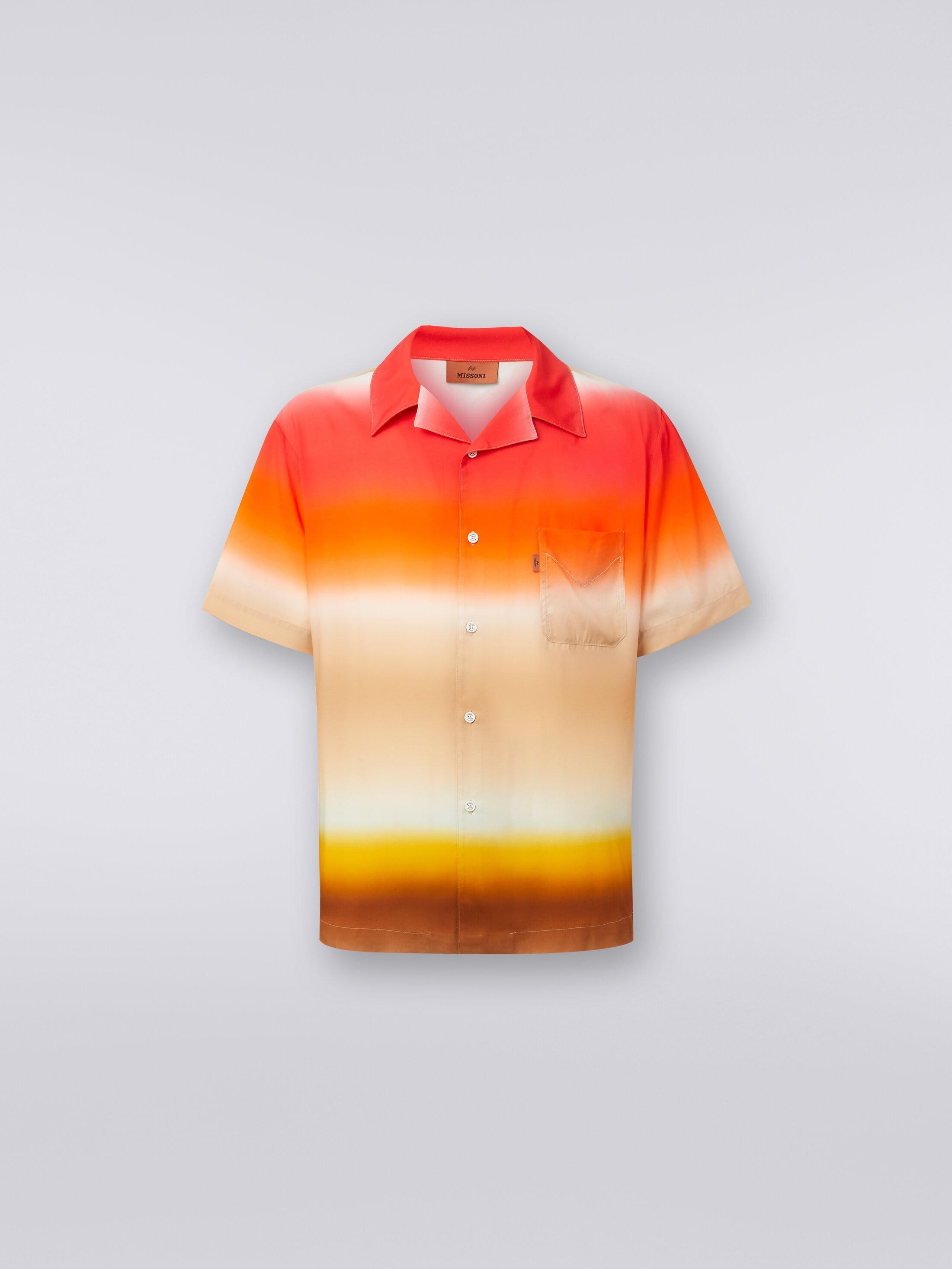 Short-sleeved shirt in dégradé viscose Product Image