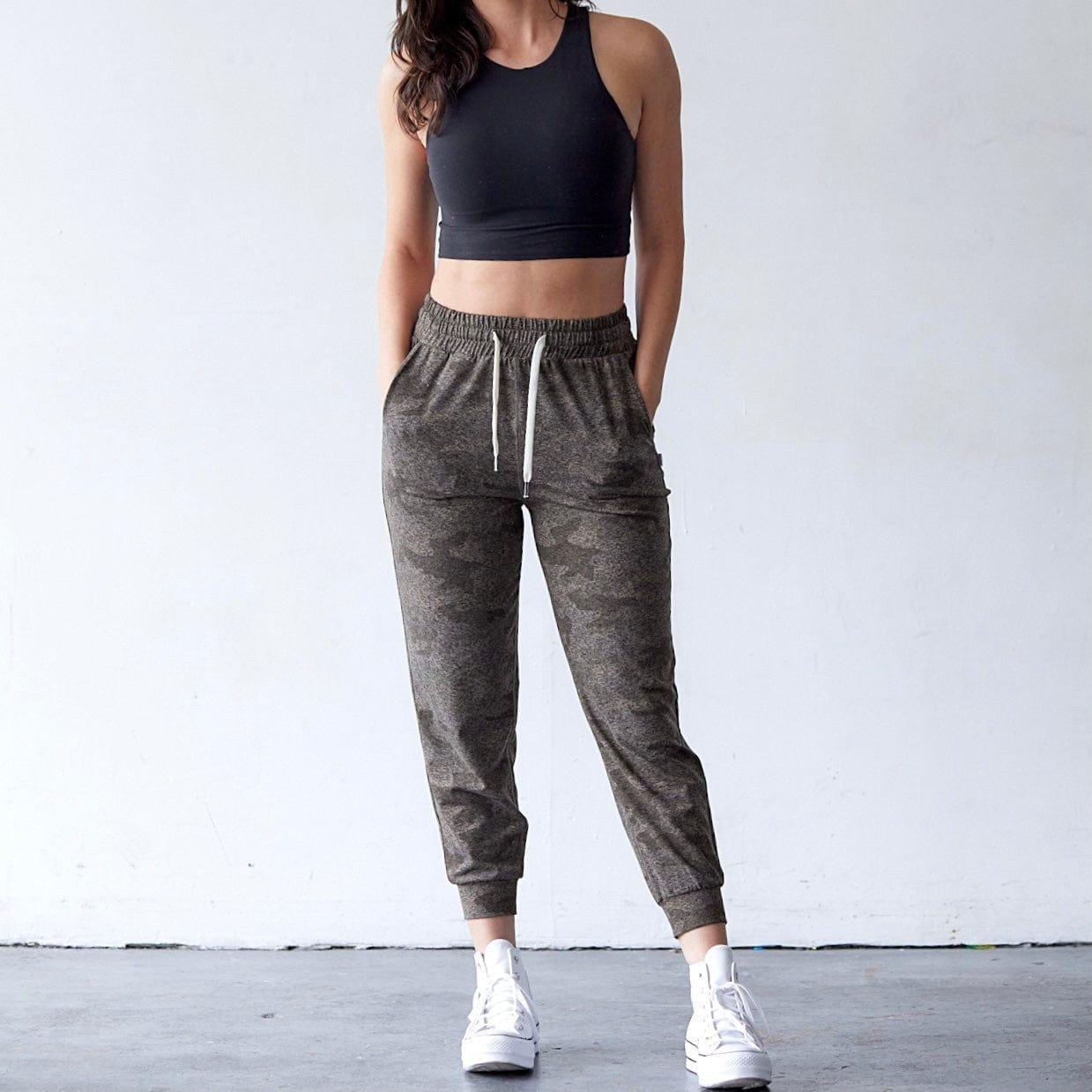 Women's Roam Joggers Product Image