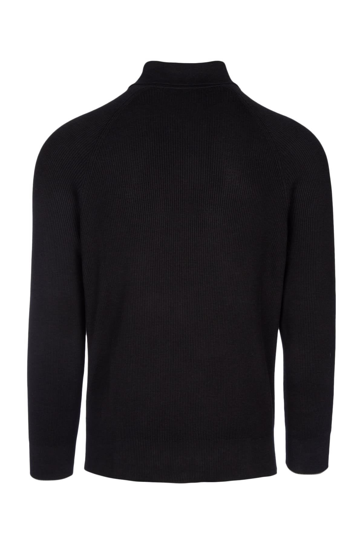 Long Sleeved Buttoned Polo Shirt In Black Product Image