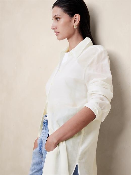 The Perfect Cotton-Silk Long Shirt Product Image